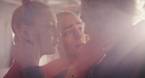 国产搭讪电影在线观看,在线观看搭讪电影，邂逅心动瞬间