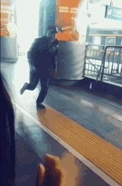 最火国产偷拍在线观看,在线观看背后的惊心动魄