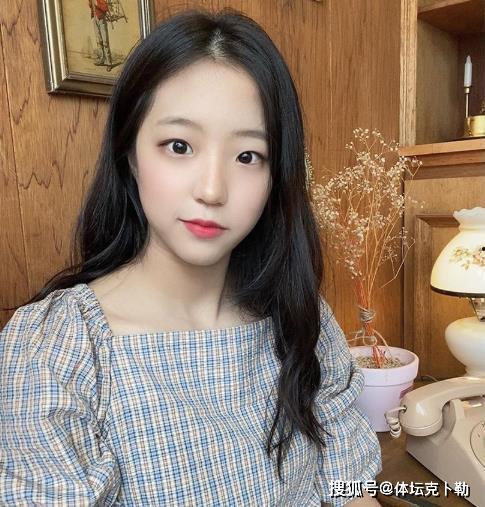 国产自拍一美少女在线